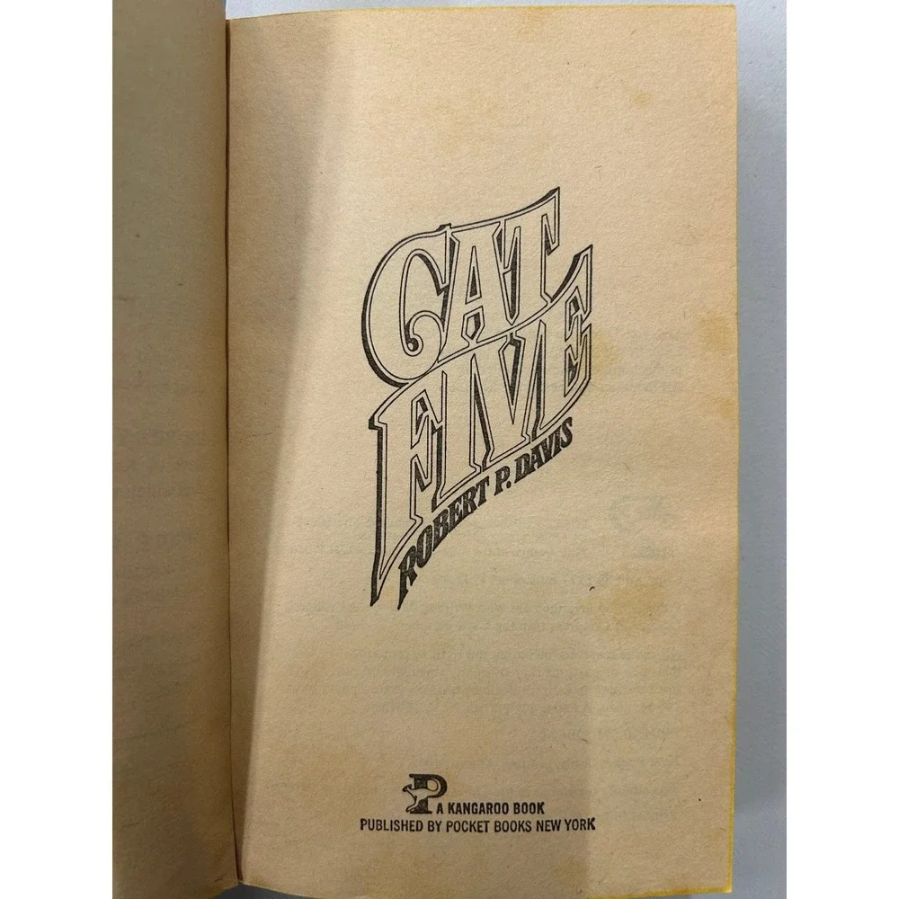 Cat Five Robert P. Davis 1978‎ First Pocket Edition Thriller Pocket Books